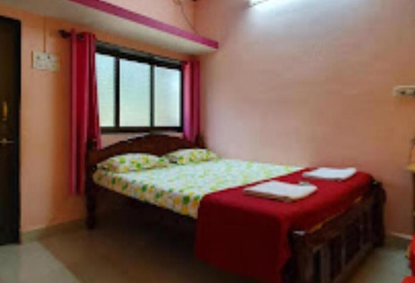 בית מלון כפרי Serina House Malvan