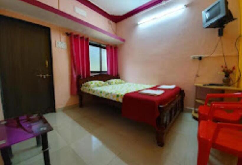 בית מלון כפרי Serina House Malvan