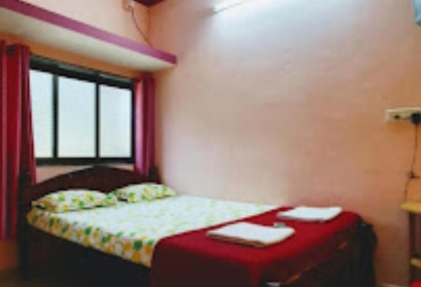 בית מלון כפרי Serina House Malvan