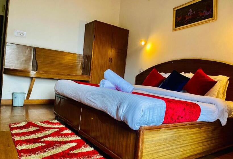 فندق Tara Inn With Terrace And Mountain View