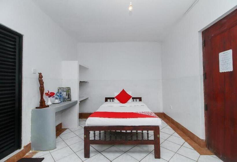 فندق Sunny S Guest House Akurala