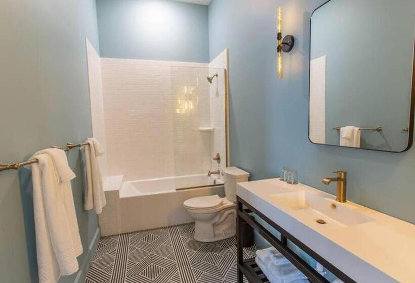 酒店 The Bellwether