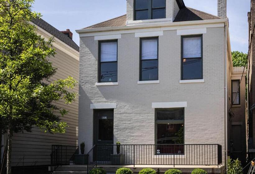 酒店 The Bellwether