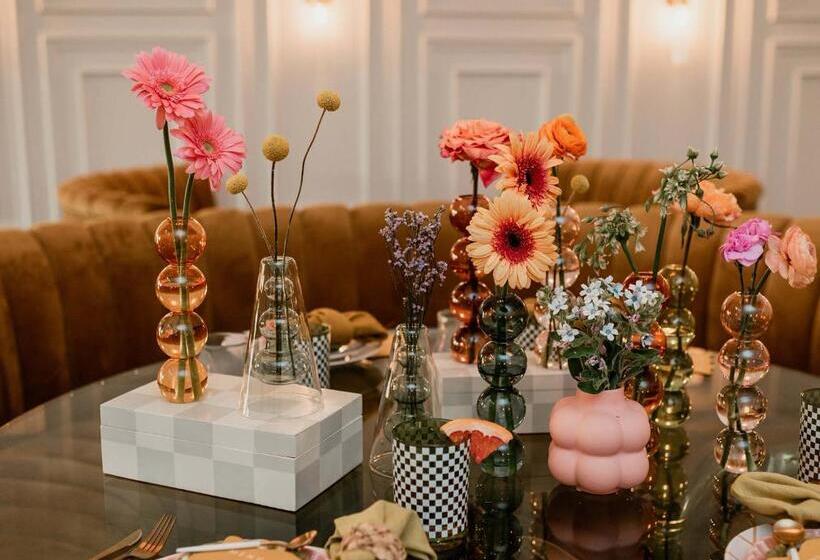 酒店 The Bellwether