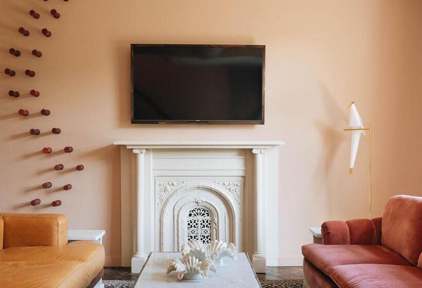 酒店 The Bellwether