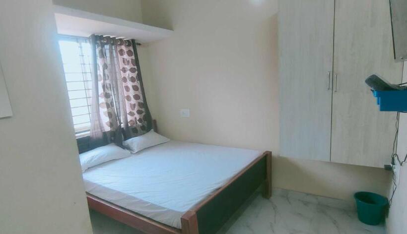 فندق Urban Stay Ambika