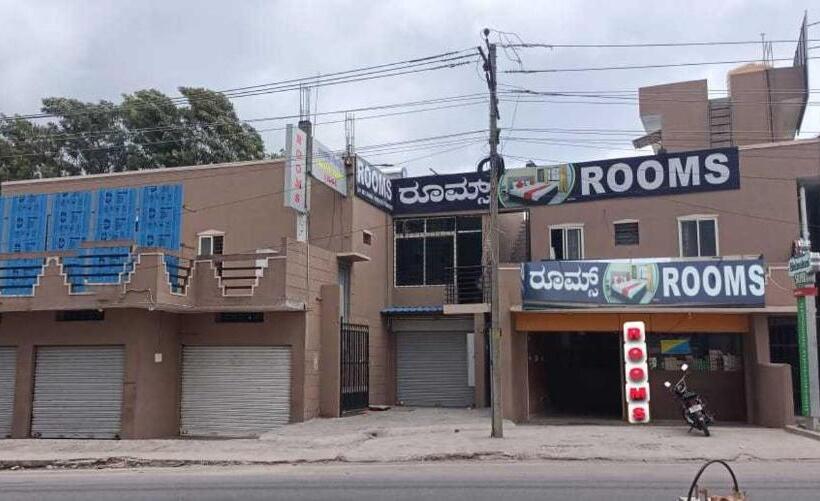 فندق Urban Stay Ambika