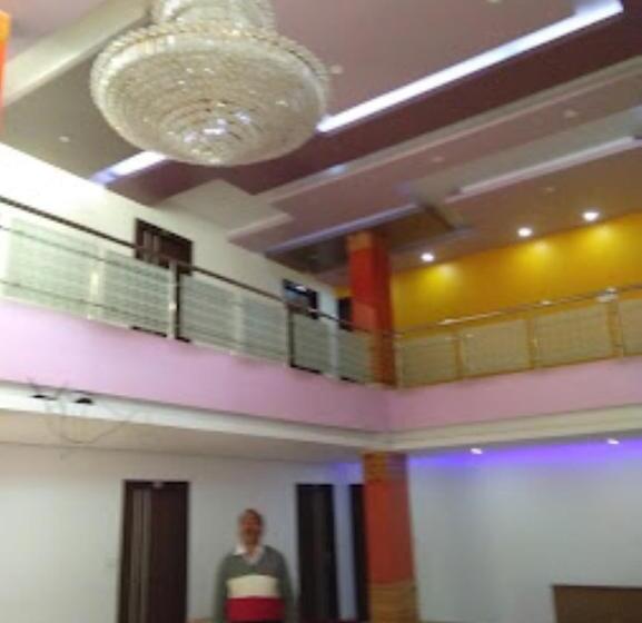 酒店 Vaishnavi Heights,manjurahi