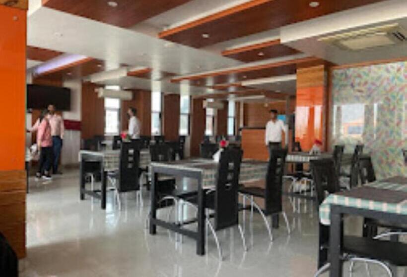 酒店 Vaishnavi Heights,manjurahi