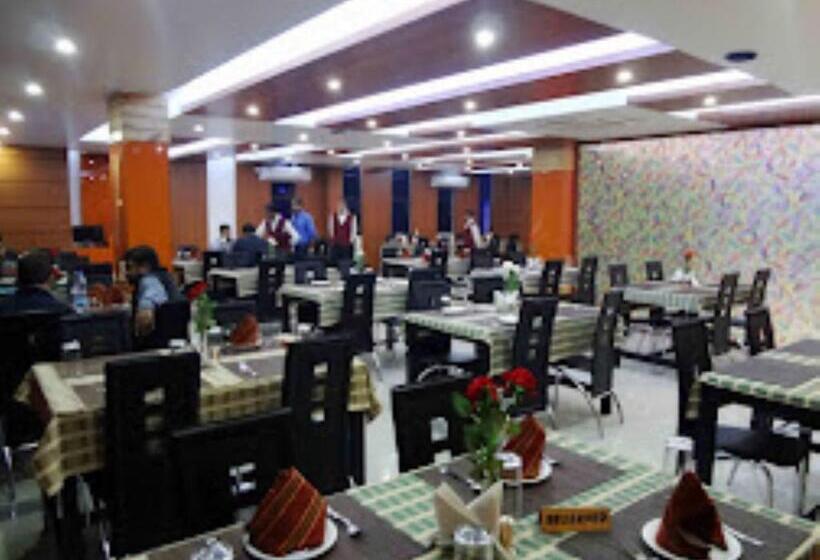 酒店 Vaishnavi Heights,manjurahi