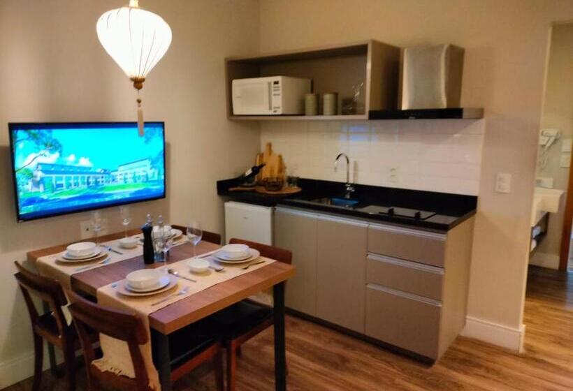 ホテル Wanderlust Experience