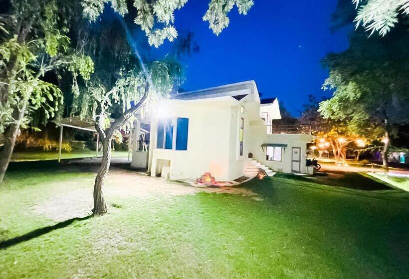 فندق Willow Farm   Sohna  Gurgoan Road