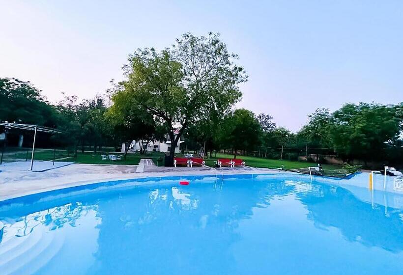 فندق Willow Farm   Sohna  Gurgoan Road