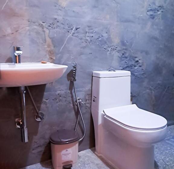 ホテル Willow Wood Villa   Sohna Road Gurugram