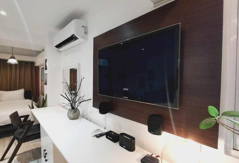 L1 Twin Bed Staycation In Bonifacio Global City 5