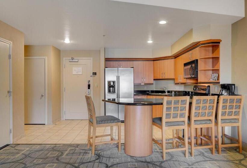 Luxury 1bd/1bth Suite At Platinum Hotel Strip View