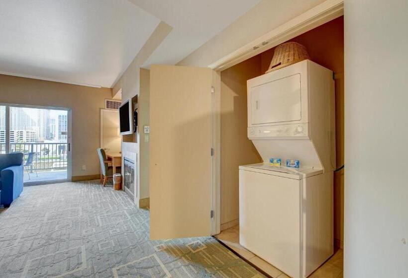 Luxury 1bd/1bth Suite At Platinum Hotel Strip View