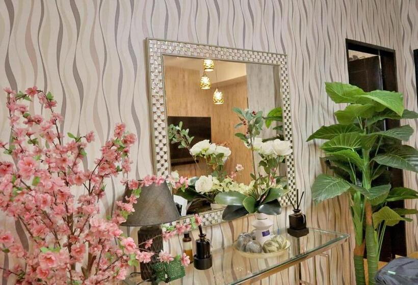 Mesaverte Residences