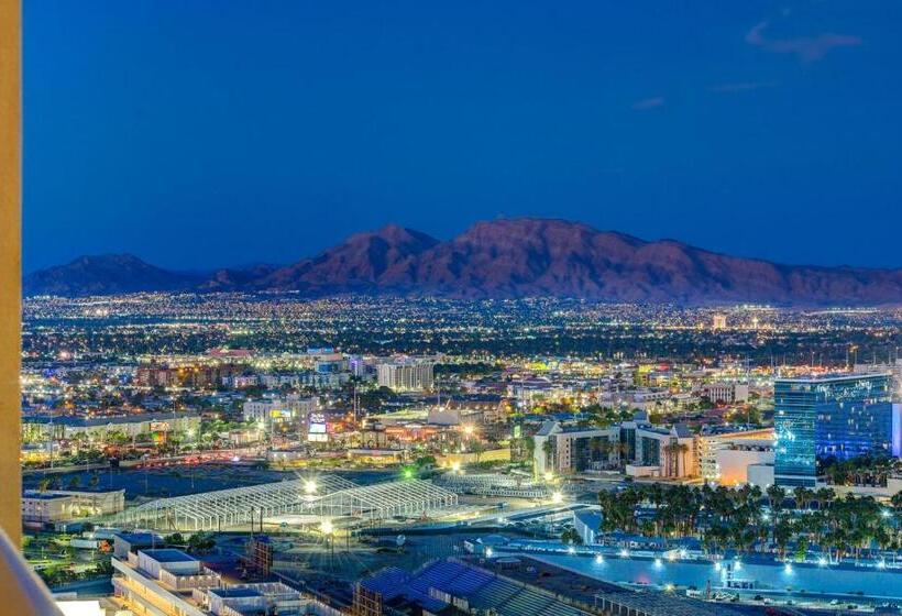 29th Ph Mgm Signature Suite With A Massive Balcony