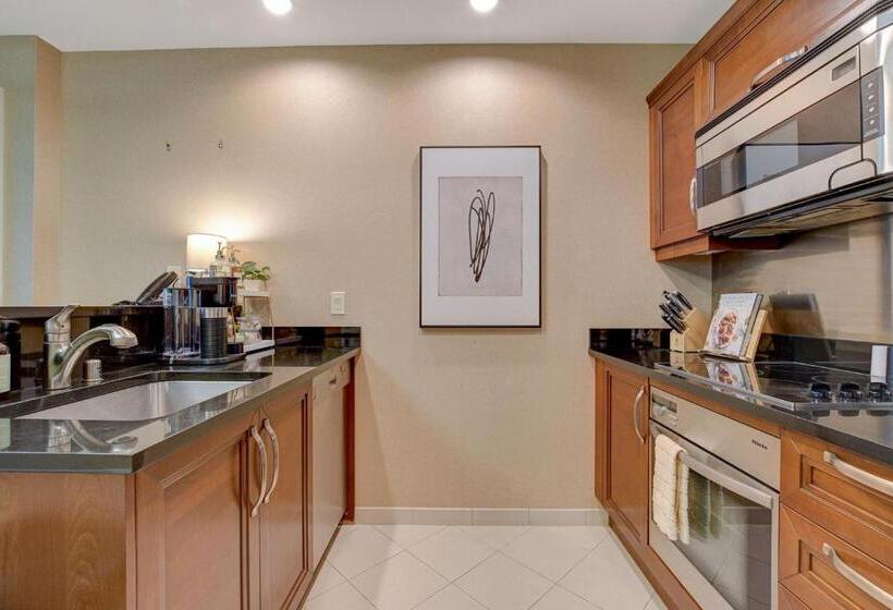 Mgm Signature Upgraded 1bd/2bth Suite W/balcony