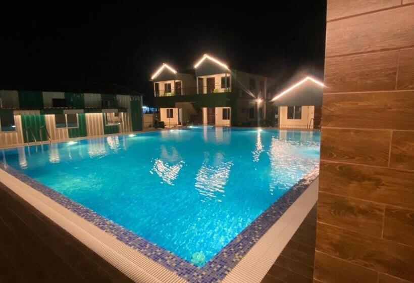 New Mouchak Hotel & Resorts