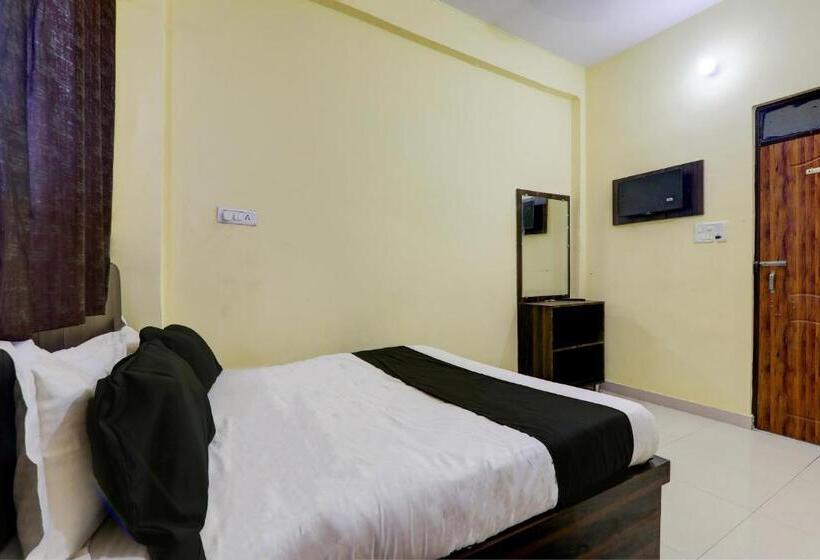 Super Hotel O Sadguru Inn