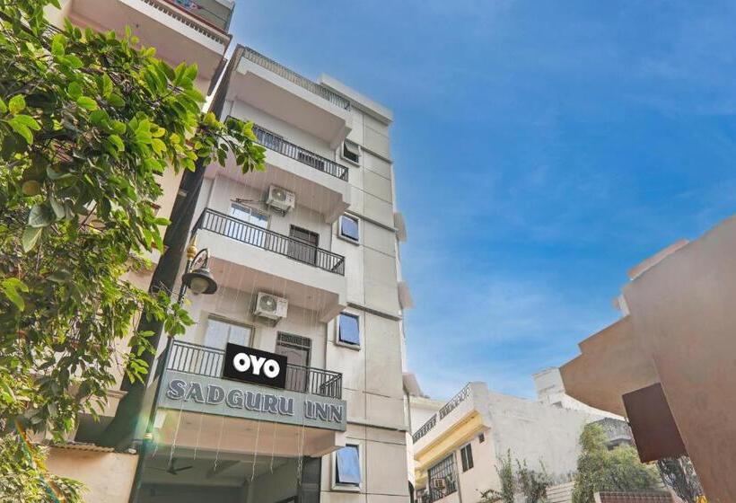 Super Hotel O Sadguru Inn