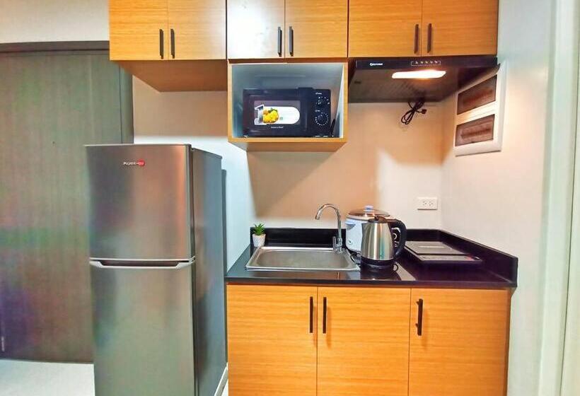 Travel And Lodge Palawan