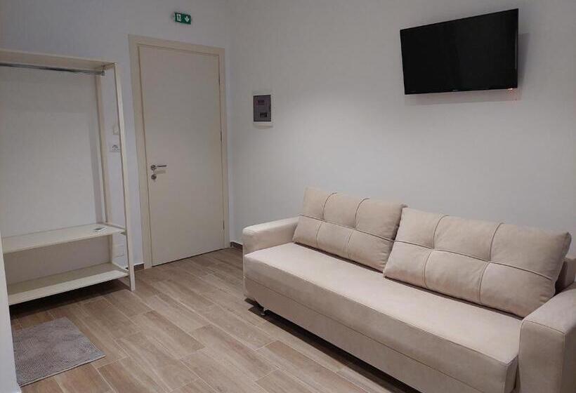 Пансион Emi S Villa