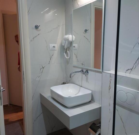 Пансион Emi S Villa