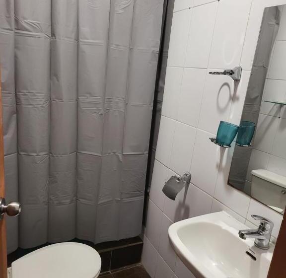 بنسيون Falopa, Maracas Y Asociados