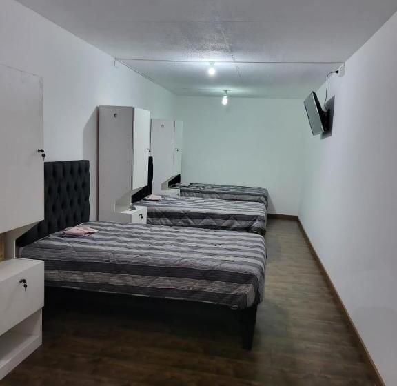 بنسيون Falopa, Maracas Y Asociados