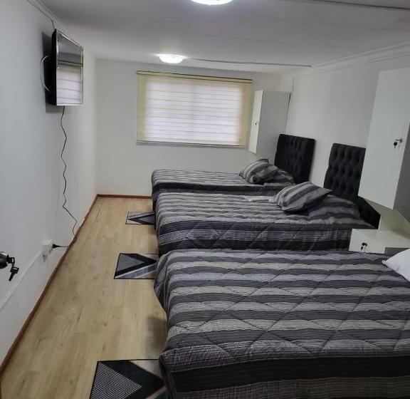 بنسيون Falopa, Maracas Y Asociados