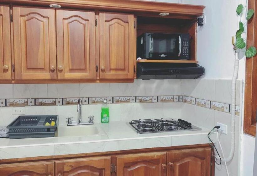 膳宿费 Habitacion Privada En Jardin Cerca Al Parque