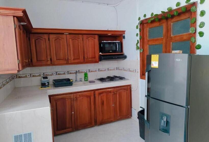 膳宿费 Habitacion Privada En Jardin Cerca Al Parque