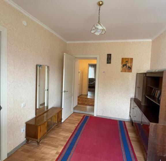 پانسیون Lake House