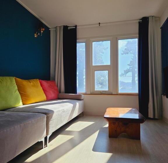 ペンション Mo Guesthouse