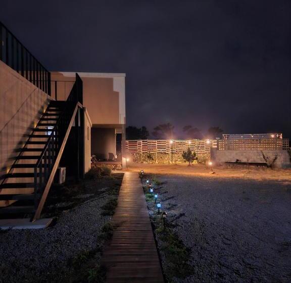 ペンション Mo Guesthouse