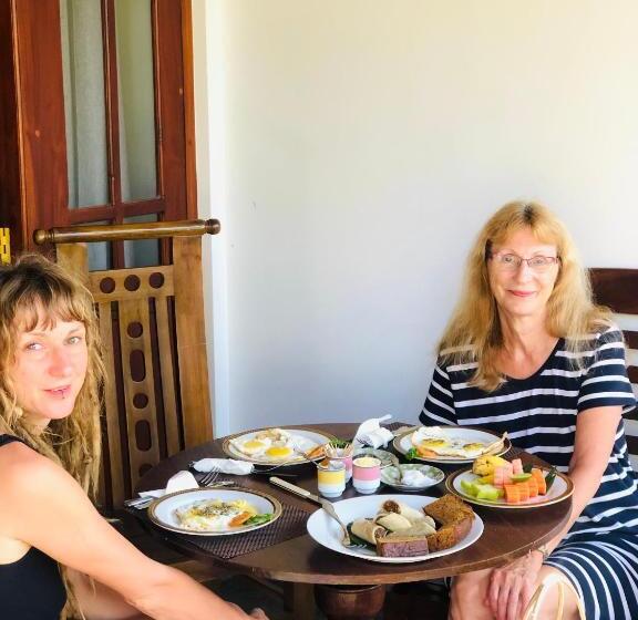 פנסיון Renaissance Villa Bentota