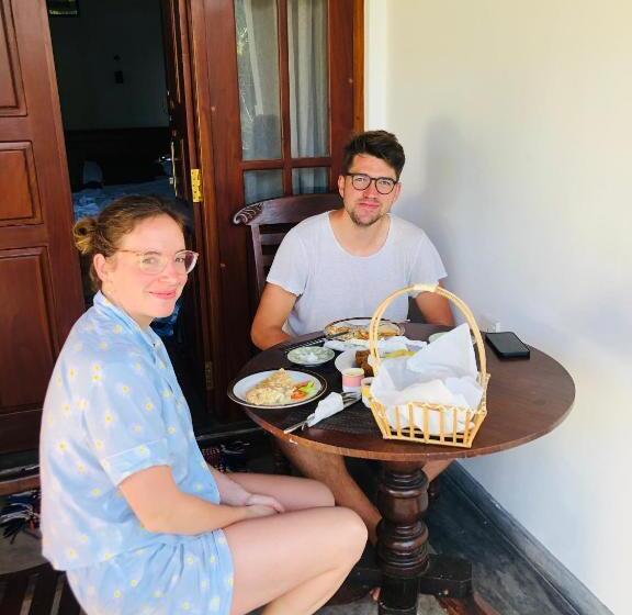 פנסיון Renaissance Villa Bentota