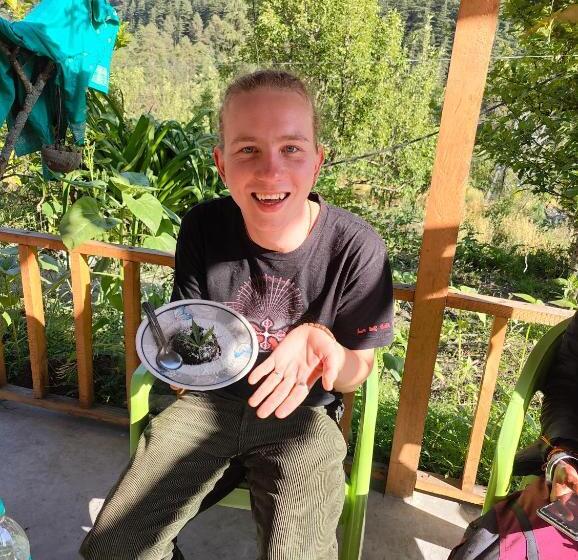 پانسیون Renuka Homestay And Cafe