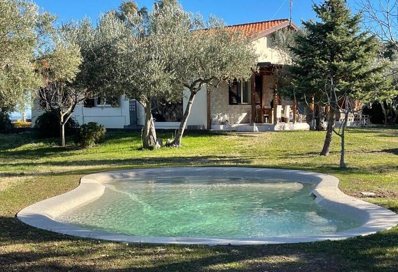 بنسيون Villa Acquabella