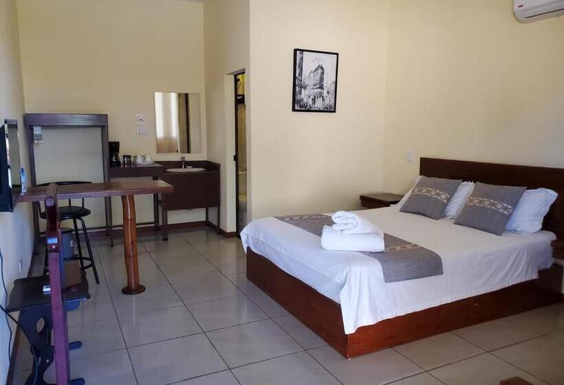 بنسيون Villa Garita Inn