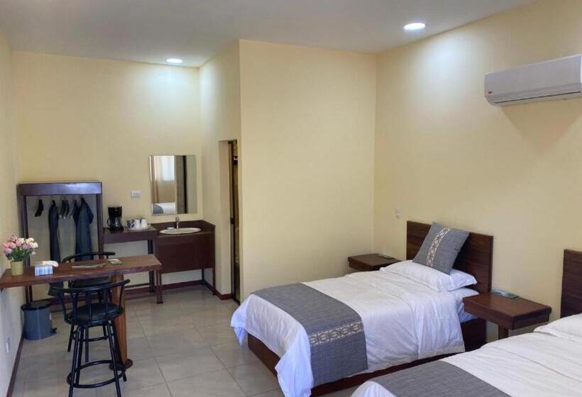 بنسيون Villa Garita Inn