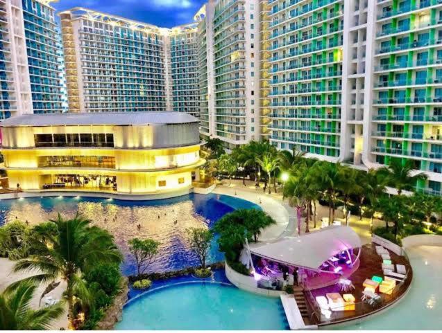 Azure Urban Resort Near Naia Airport Free Wifi And Netflix