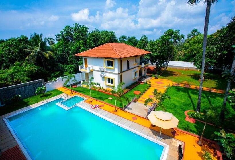 Queens Paradise Estate Resort