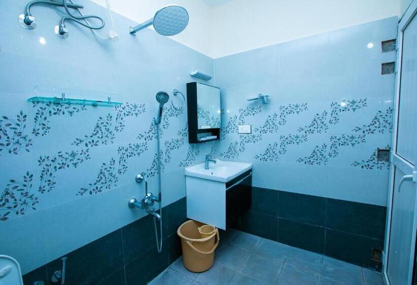 Queens Paradise Estate Resort