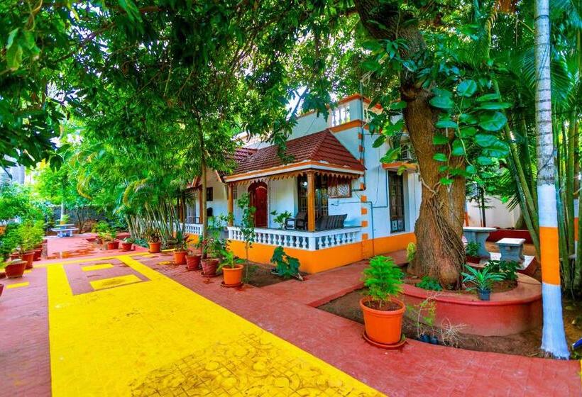 Queens Paradise Estate Resort