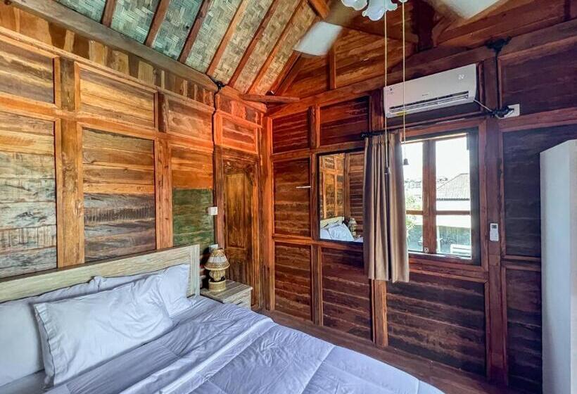 אתר נופש Melasti Mountain Villa, Amed Bali   Agung Room 3