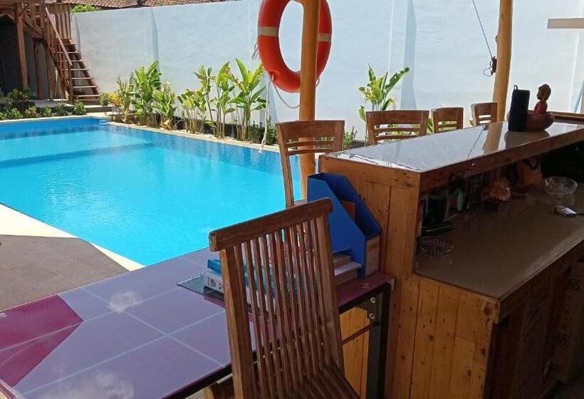 리조트 Melasti Mountain Villa, Amed Bali   Agung Room 4